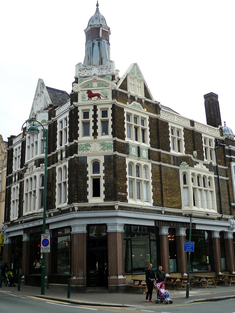 Professional cleaning services in Leytonstone